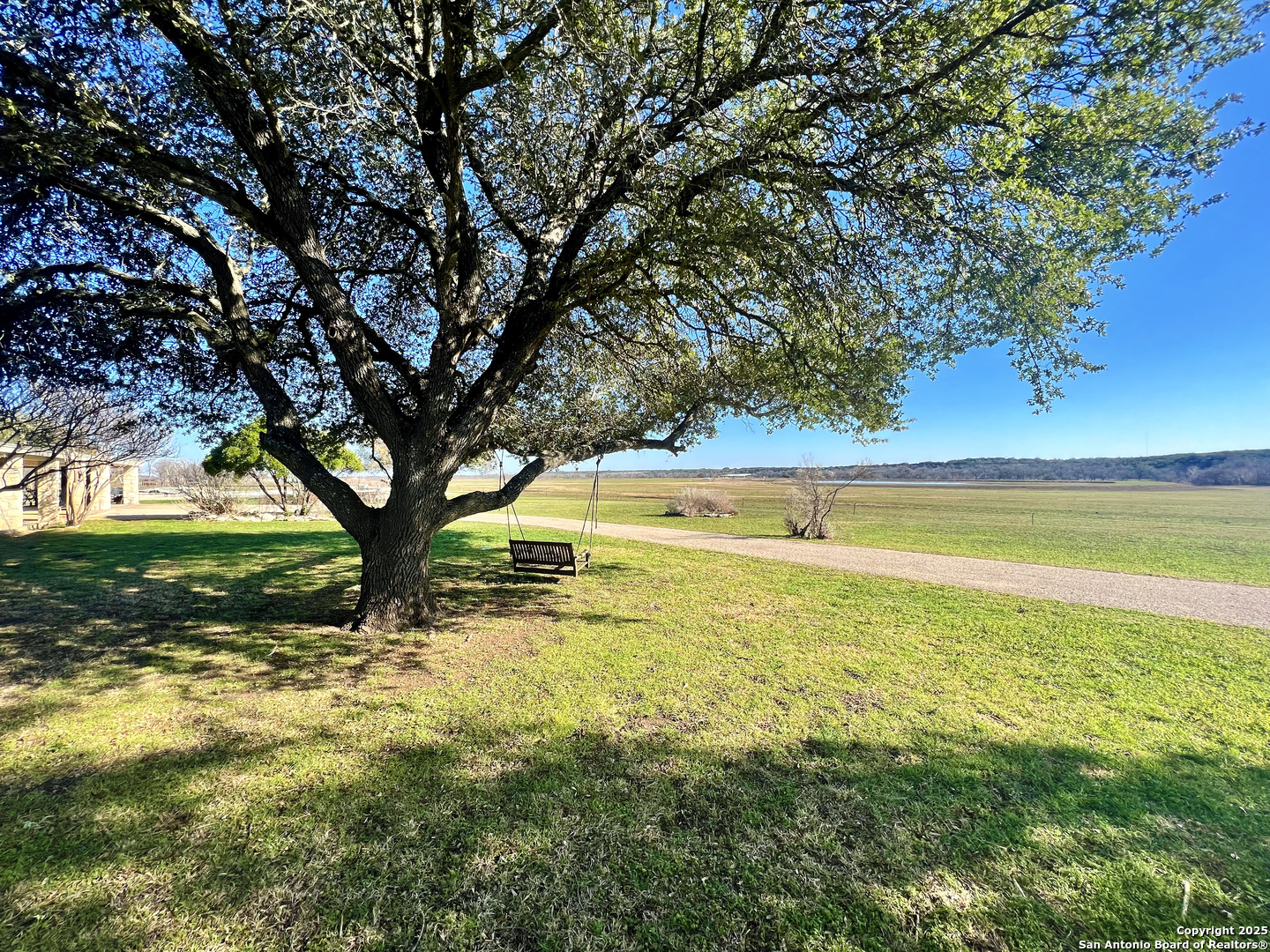 1543 Cr 215 Bertram TX 78605
