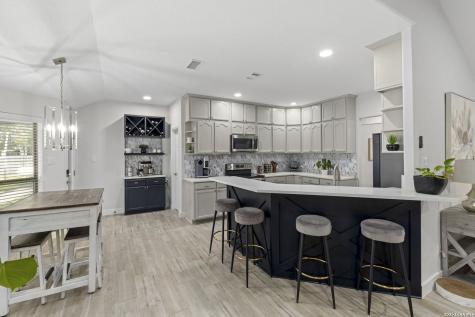 630 Oak Village Drive San Antonio TX 78253