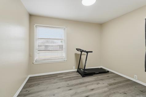 351 Rexford Drive San Antonio TX 78216