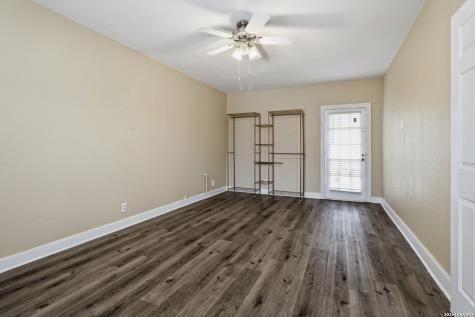 351 Rexford Drive San Antonio TX 78216