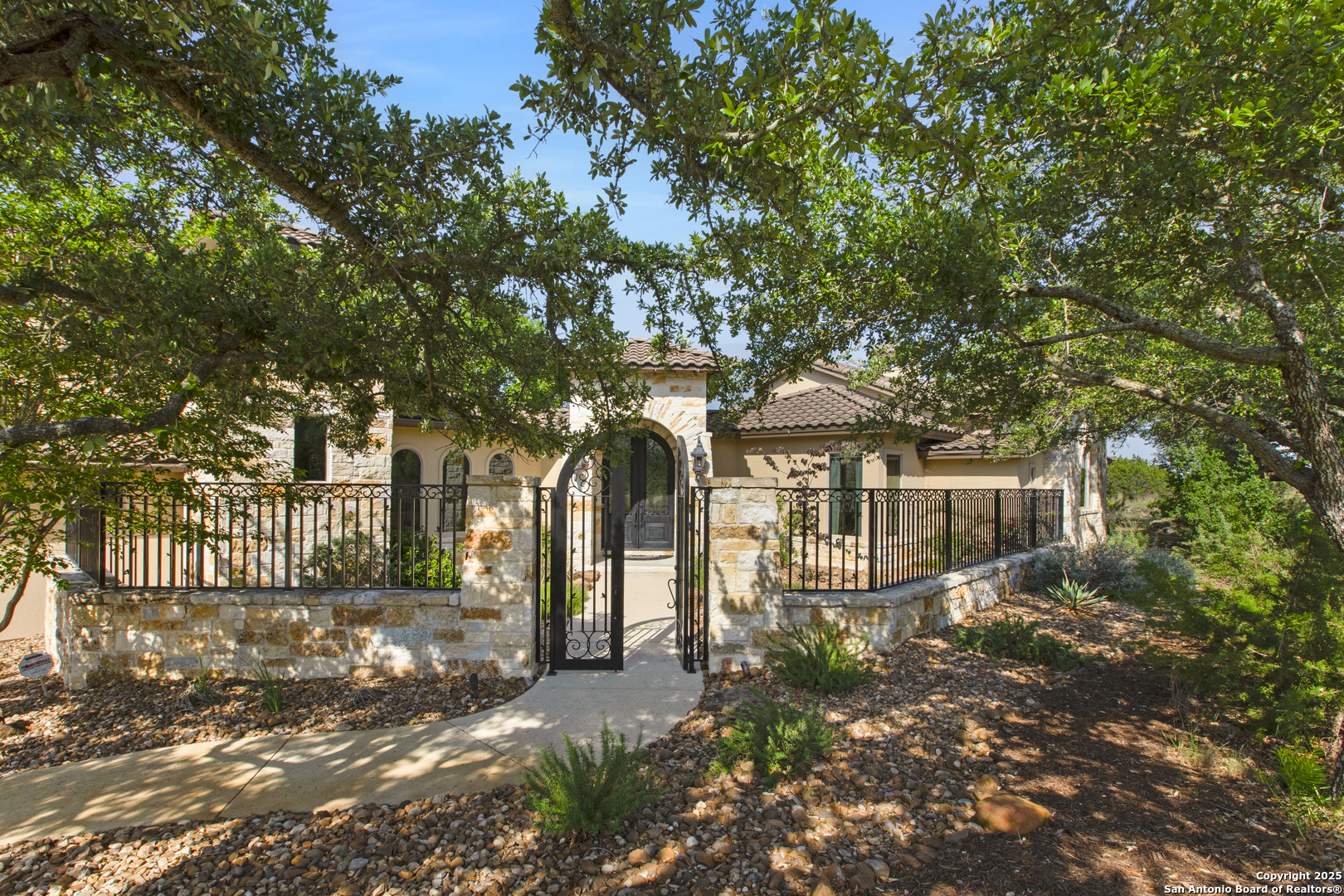 2219 Clubs Drive Boerne TX 78006