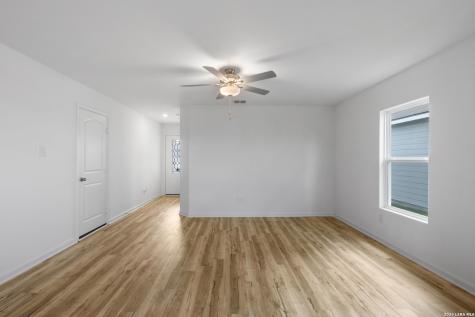 4423 Cardinal Creek San Antonio TX 78223