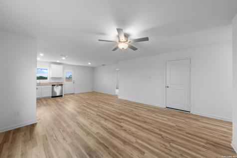 4423 Cardinal Creek San Antonio TX 78223