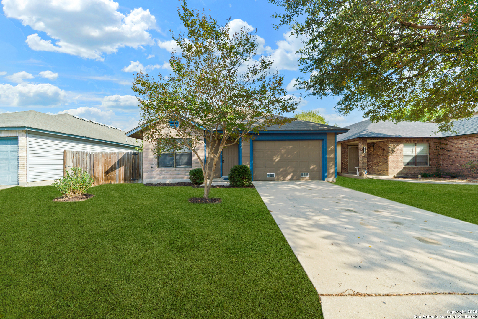 8324 Morning Grove Converse TX 78109