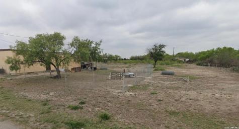 385 N Railroad Street Spofford TX 78877