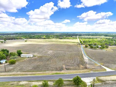 Lot 7 Cr 343 Hondo TX 78861