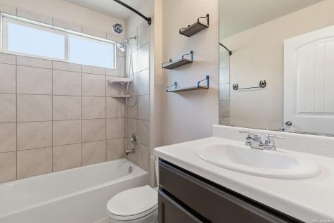 2923 Sunset Bend San Antonio TX 78244