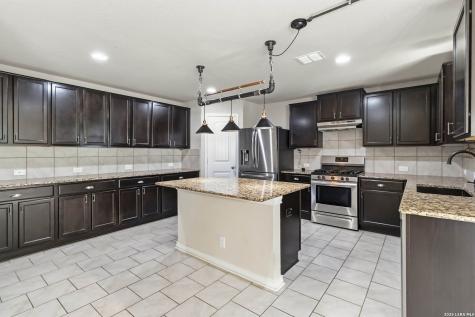 2923 Sunset Bend San Antonio TX 78244