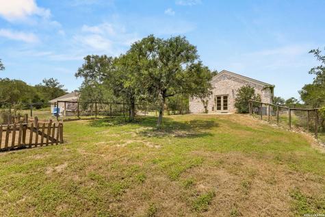 2188 Bretzke Lane New Braunfels TX 78132