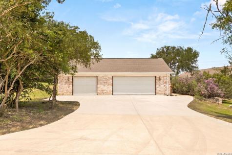 2188 Bretzke Lane New Braunfels TX 78132