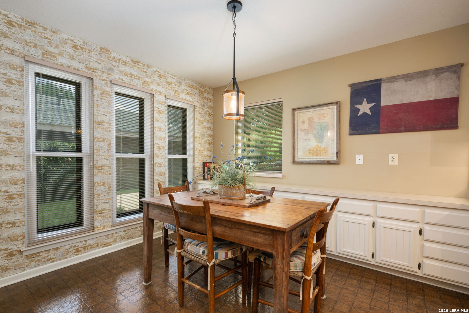 2631 Country Square San Antonio TX 78209