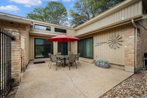 2631 Country Square San Antonio TX 78209