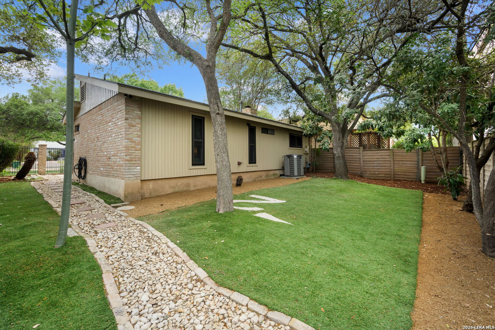 2631 Country Square San Antonio TX 78209