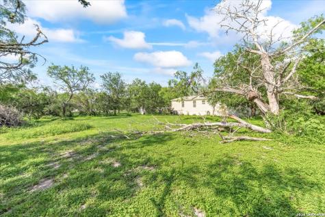 510 County Road 3820 San Antonio TX 78253