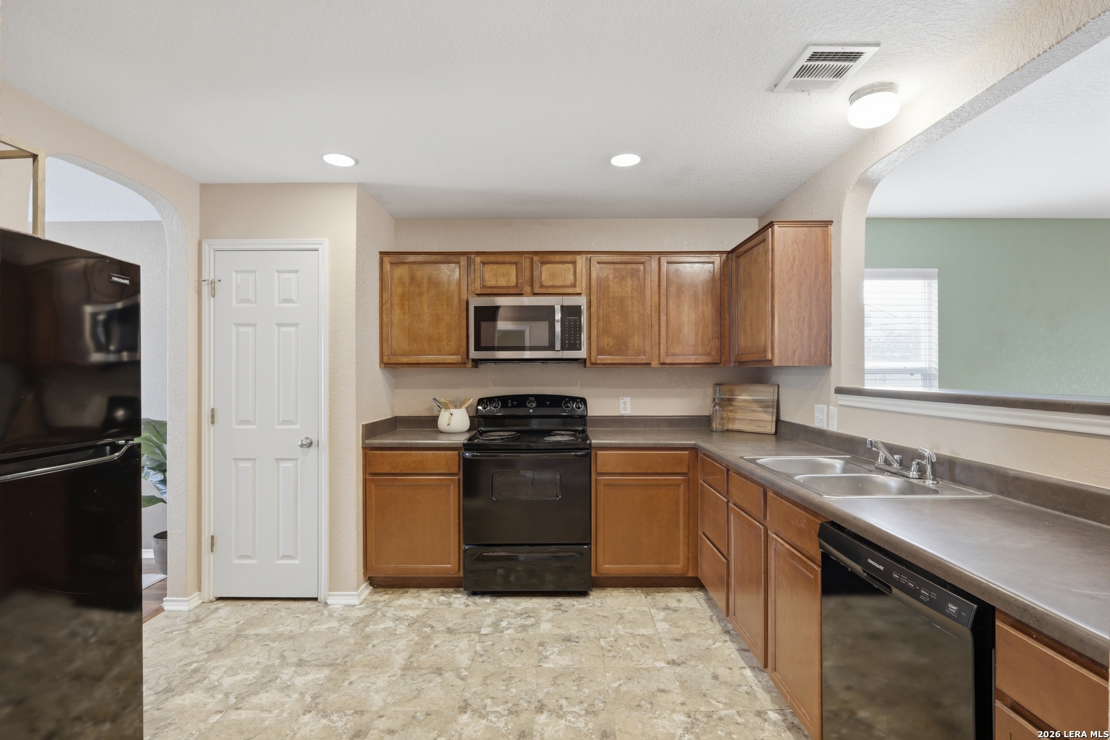 818 Three Wood Way San Antonio TX 78221