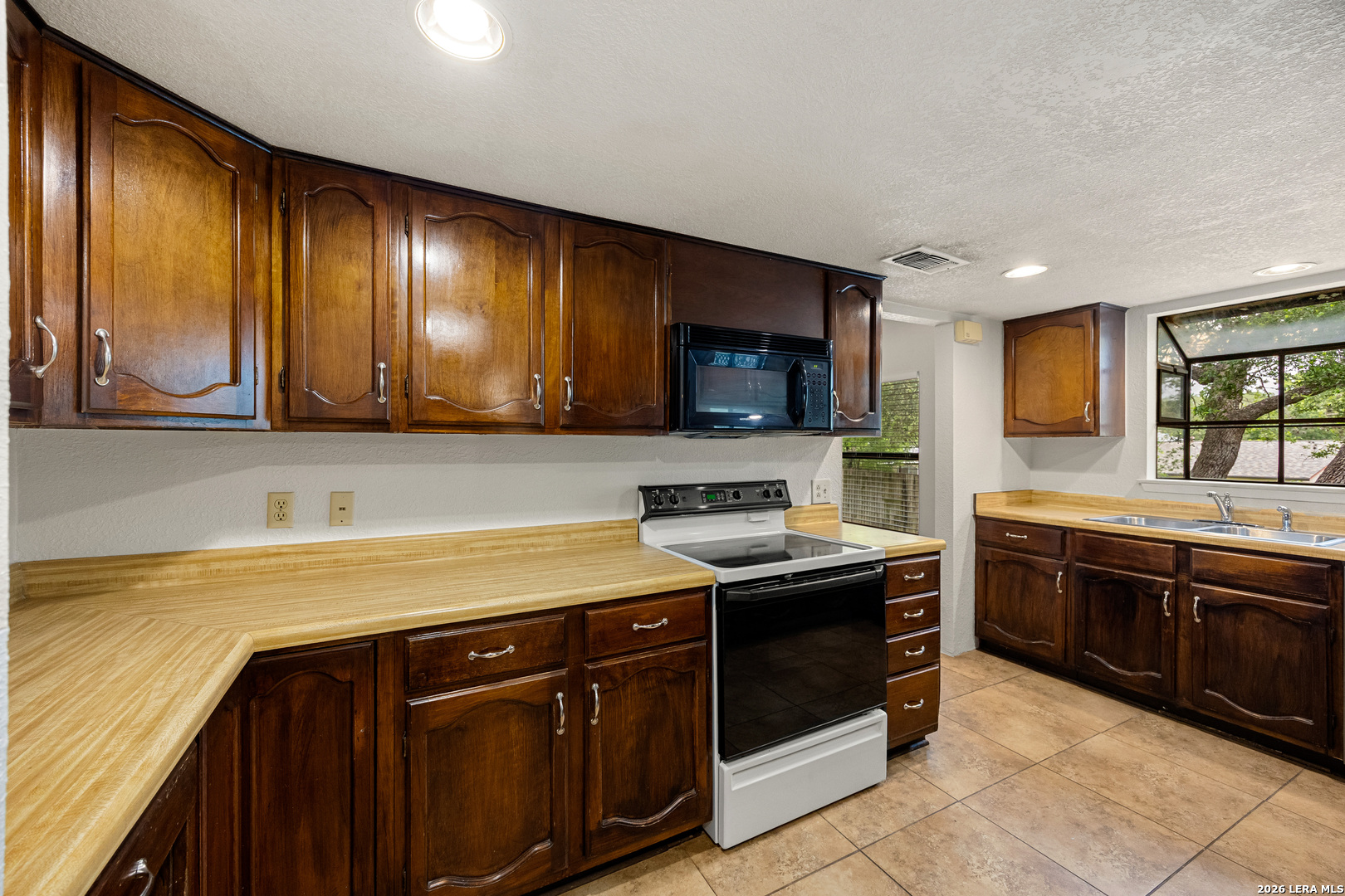 8327 Shallow Creek San Antonio TX 78251