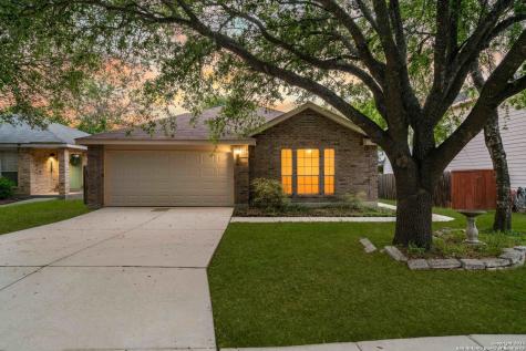 5343 Stormy Dawn San Antonio TX 78247