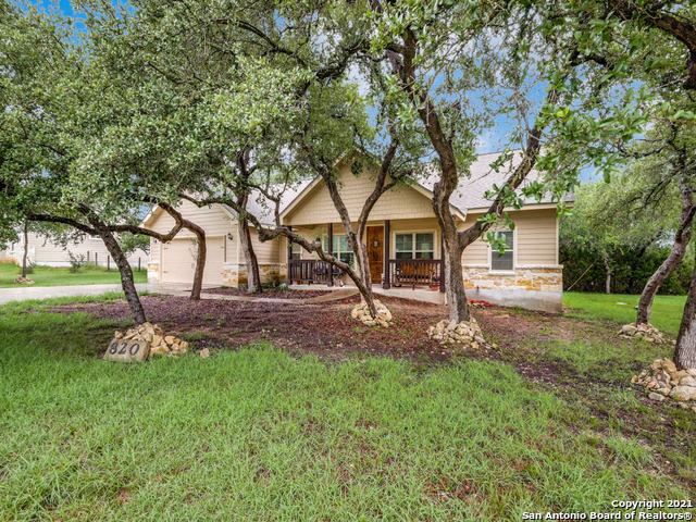 820 Monarch Canyon Lake TX 78133