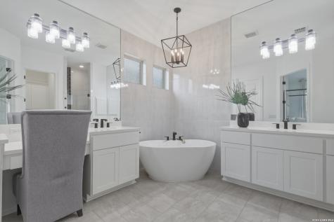 2035 Buckner San Antonio TX 78253