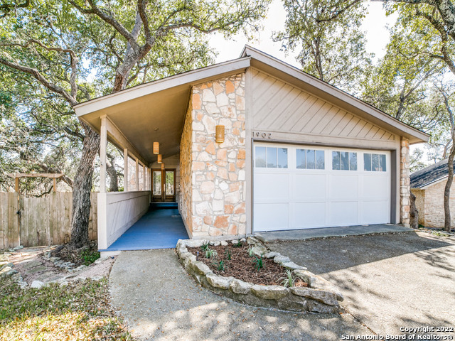 1902 Hillingway Street San Antonio TX 78248