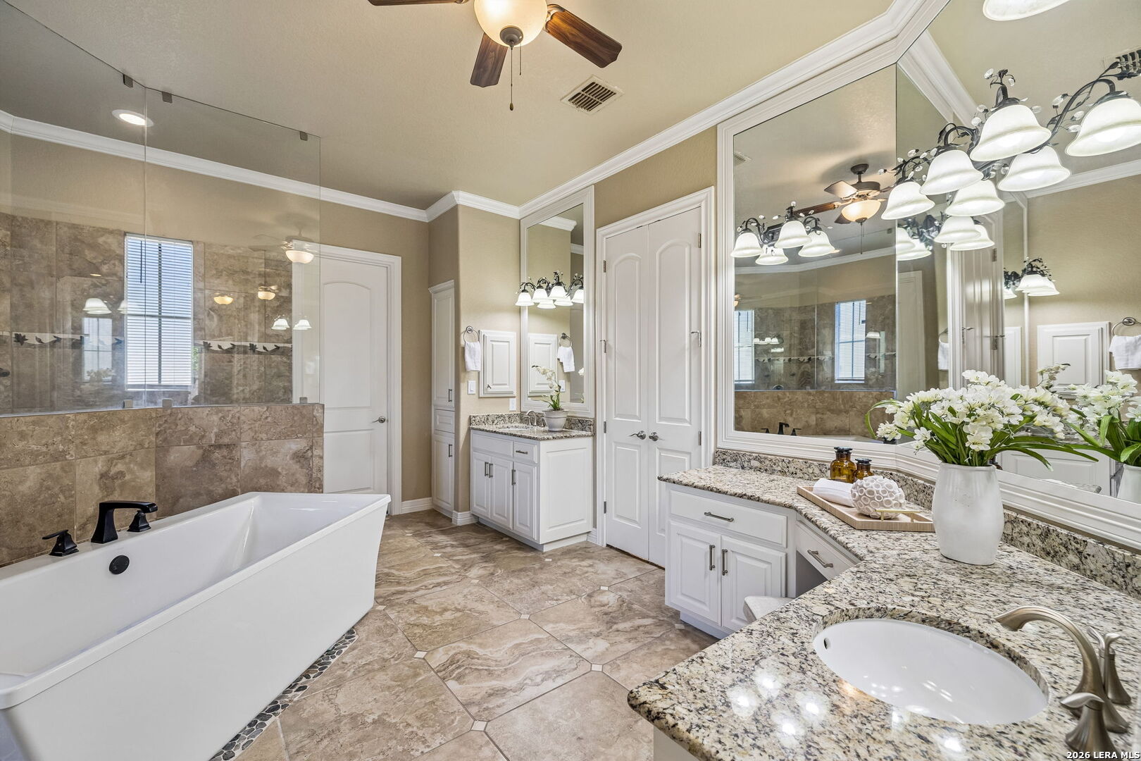 210 Persimmon Pond Shavano Park TX 78231