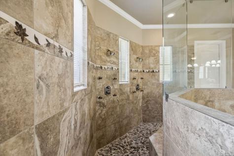 210 Persimmon Pond Shavano Park TX 78231