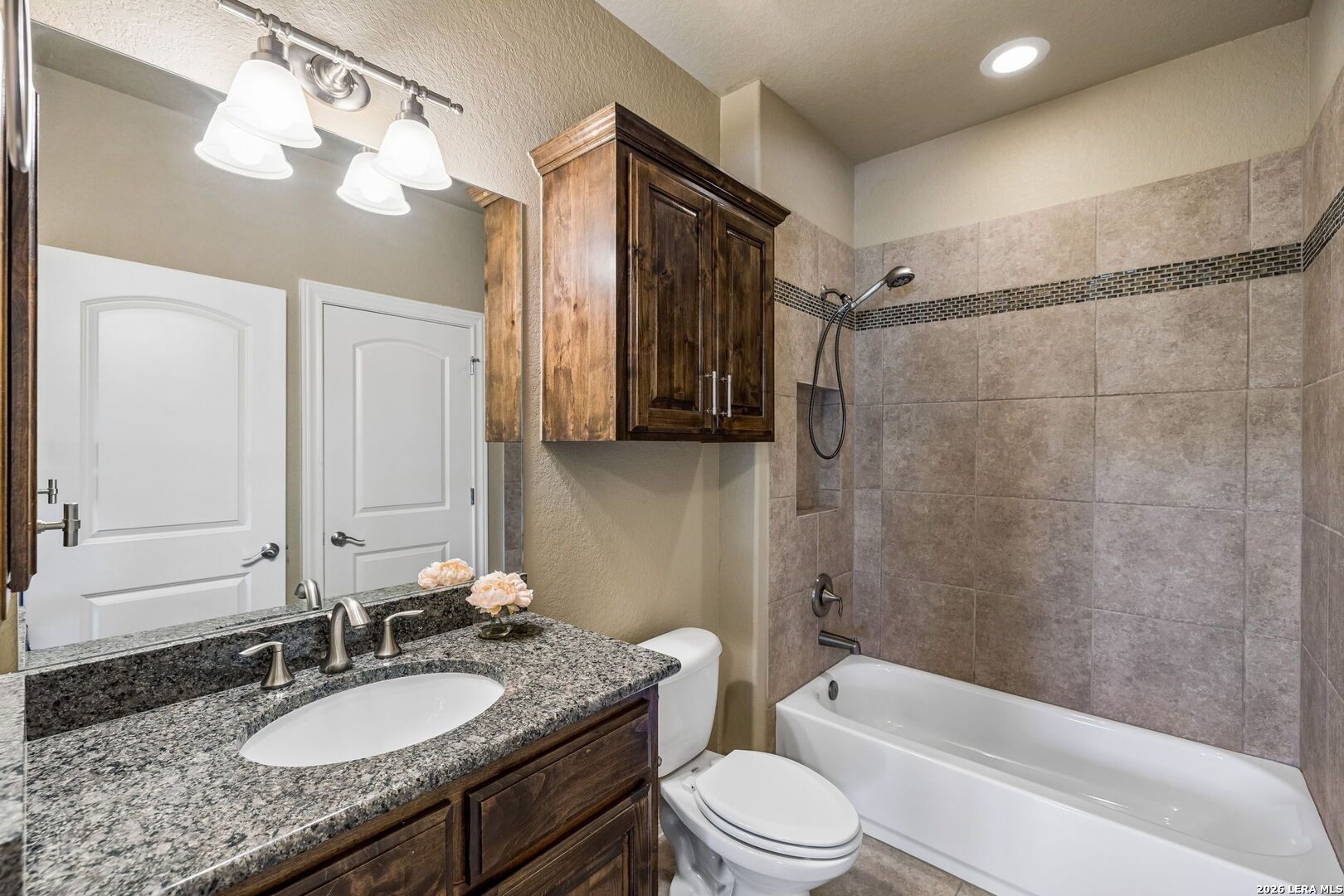 210 Persimmon Pond Shavano Park TX 78231