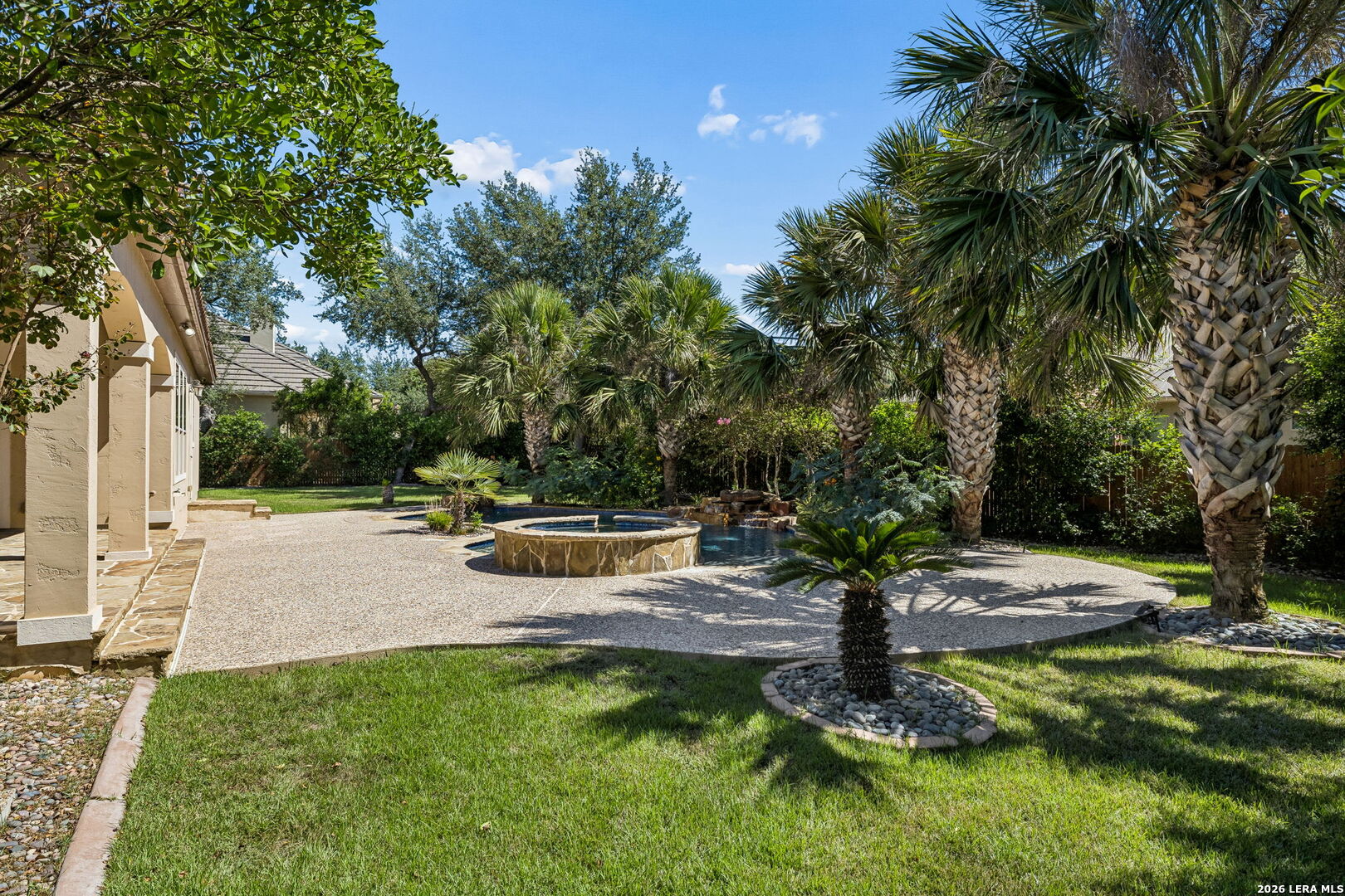 210 Persimmon Pond Shavano Park TX 78231