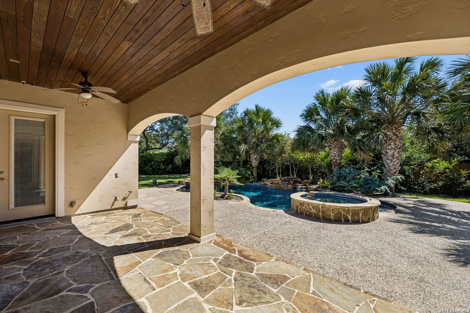 210 Persimmon Pond Shavano Park TX 78231