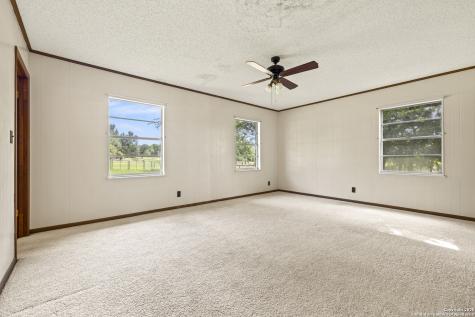 8218 N Us Highway 87 Fredericksburg TX 78624
