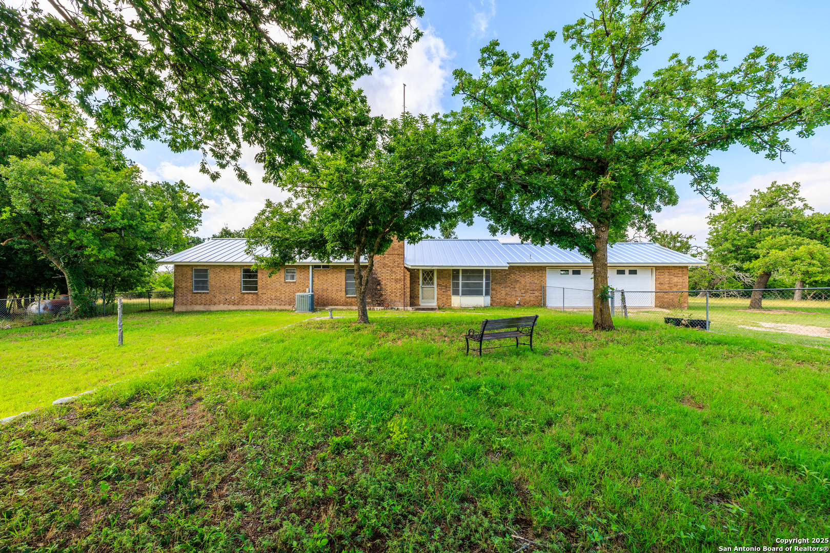 8218 N Us Highway 87 Fredericksburg TX 78624