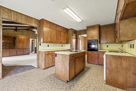 8218 N Us Highway 87 Fredericksburg TX 78624
