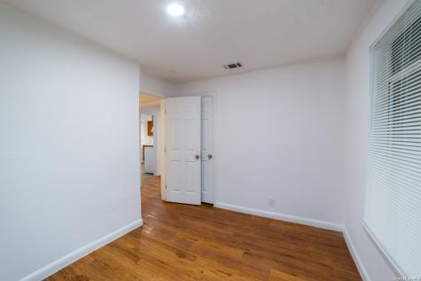 1946 Nolan San Antonio TX 78202
