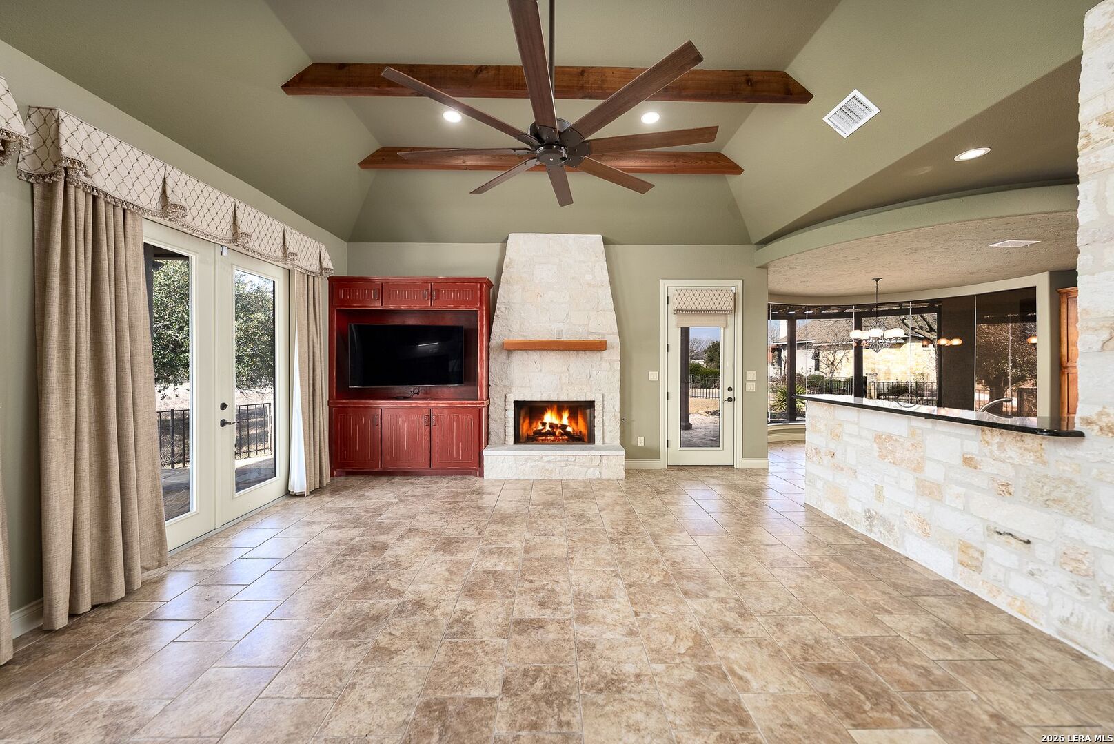 2916 Rock Barn Kerrville TX 78028
