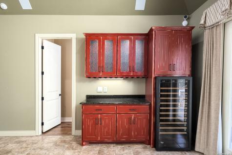 2916 Rock Barn Kerrville TX 78028