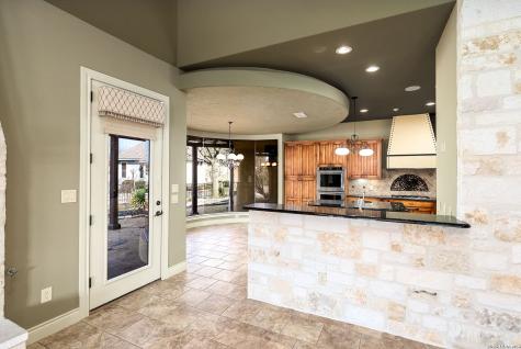 2916 Rock Barn Kerrville TX 78028