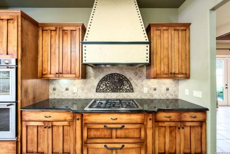 2916 Rock Barn Kerrville TX 78028