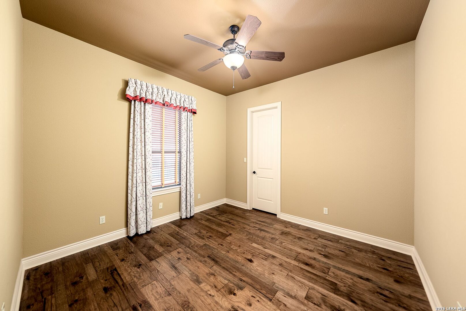 2916 Rock Barn Kerrville TX 78028