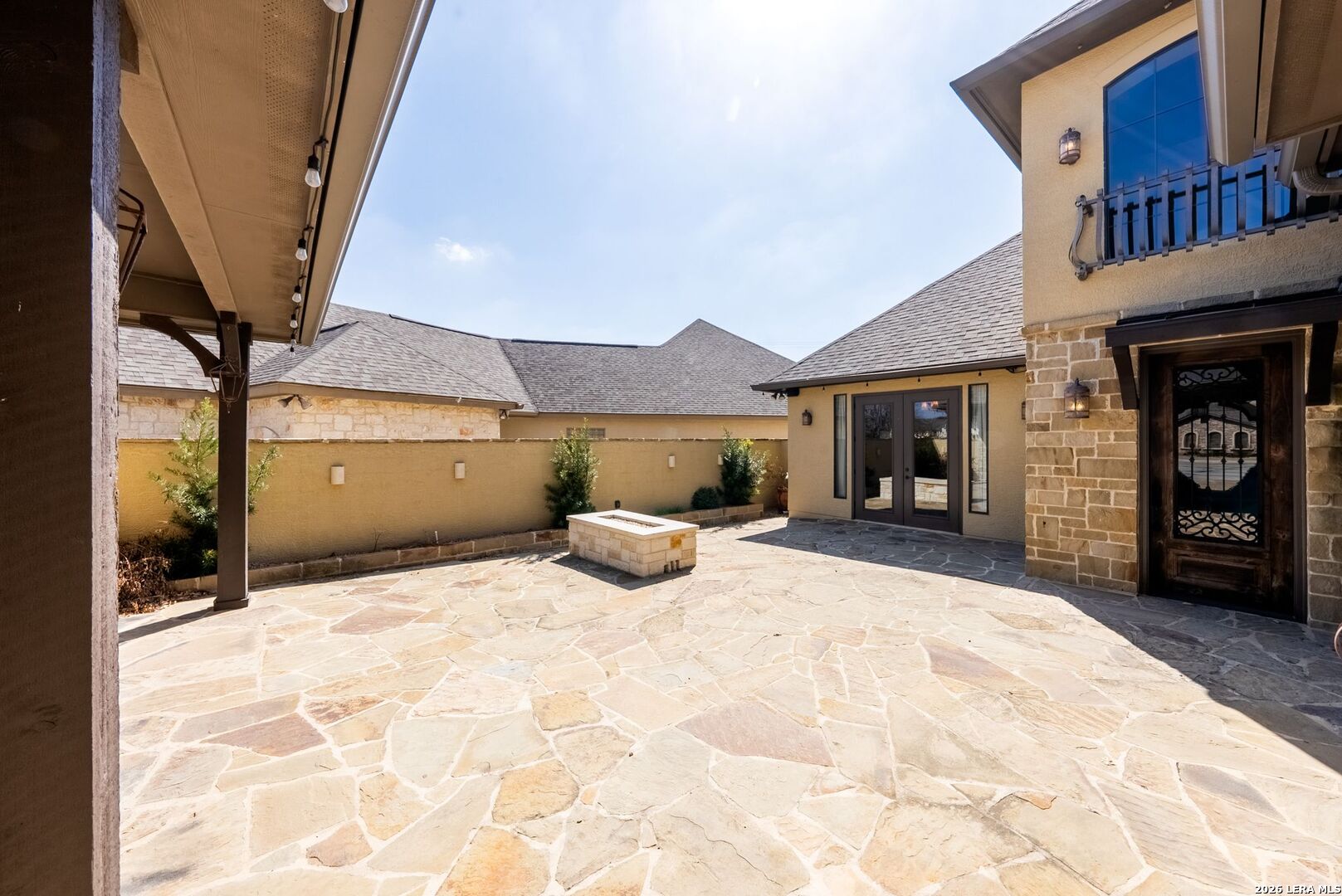 2916 Rock Barn Kerrville TX 78028