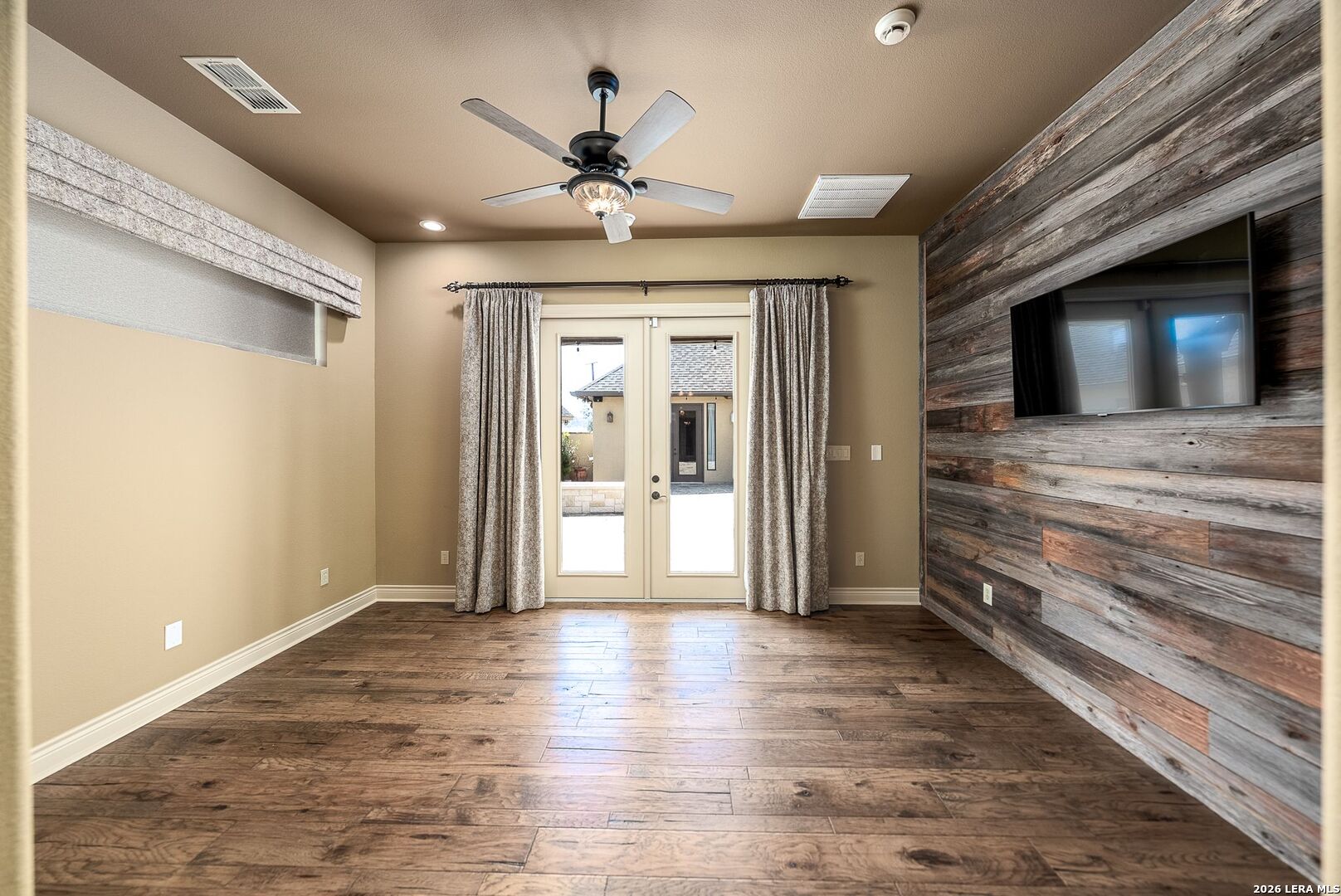 2916 Rock Barn Kerrville TX 78028
