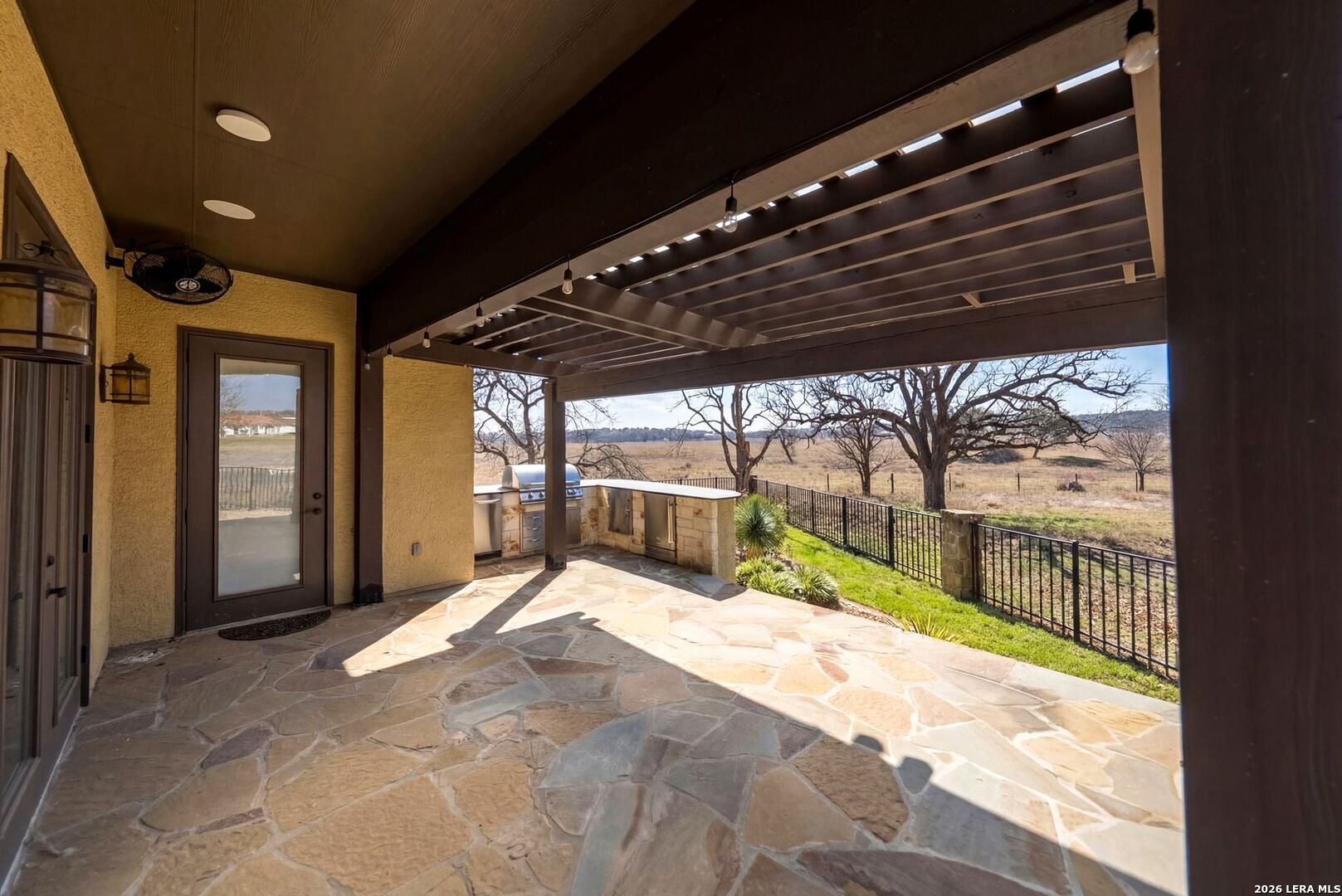 2916 Rock Barn Kerrville TX 78028