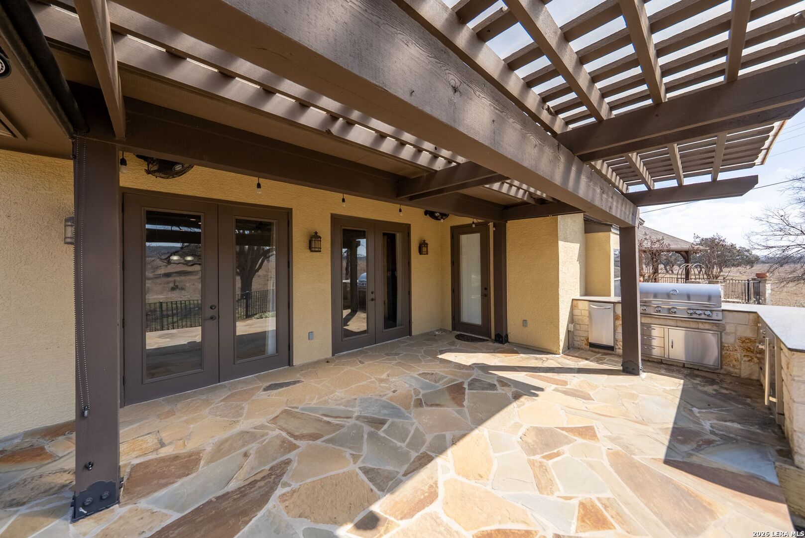2916 Rock Barn Kerrville TX 78028