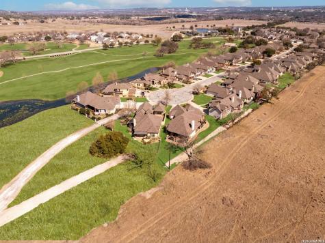 2916 Rock Barn Kerrville TX 78028