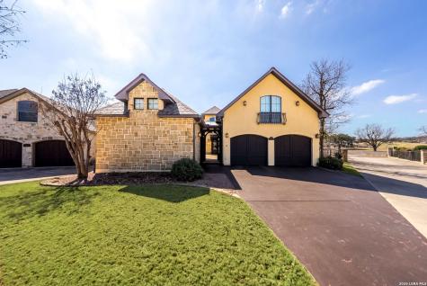 2916 Rock Barn Kerrville TX 78028