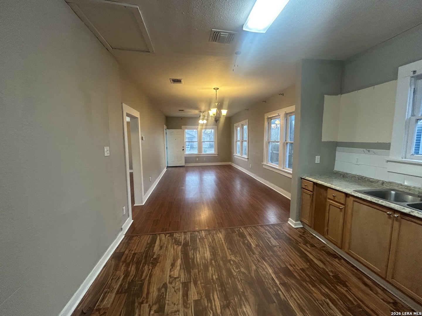 1607 Hays San Antonio TX 78202