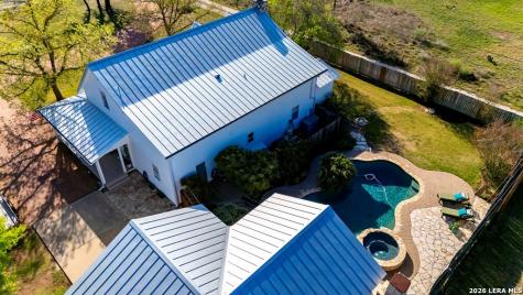 704 N Creek Road Comfort TX 78013