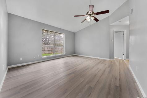 6411 Royalty Point Leon Valley TX 78238