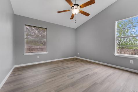6411 Royalty Point Leon Valley TX 78238