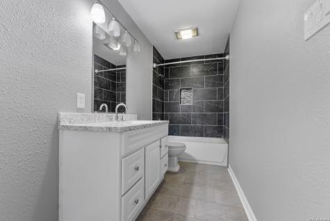 6411 Royalty Point Leon Valley TX 78238
