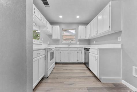 6411 Royalty Point Leon Valley TX 78238